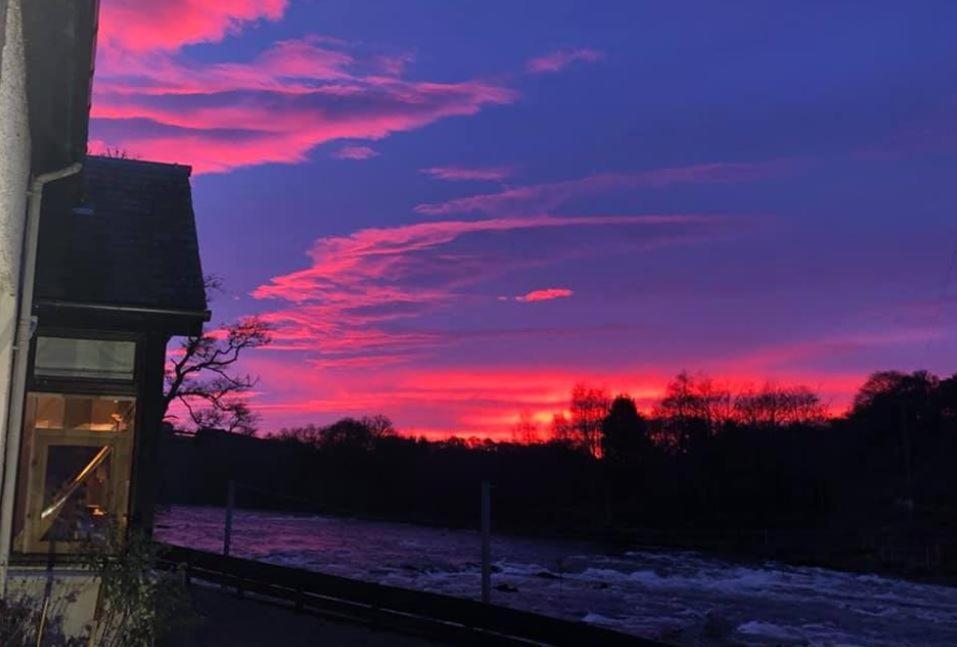 The Inn On The Tay ピトロクリー エクステリア 写真